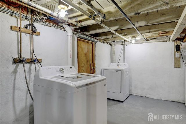 28 Sedgwick Street, Jamesburg, NJ 08831