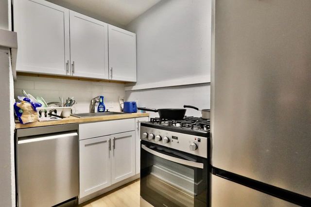 450-452 W Doty Street, Madison, WI 53703