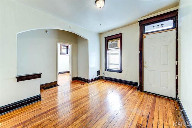 507 Eiler Street, St Louis, MO 63111