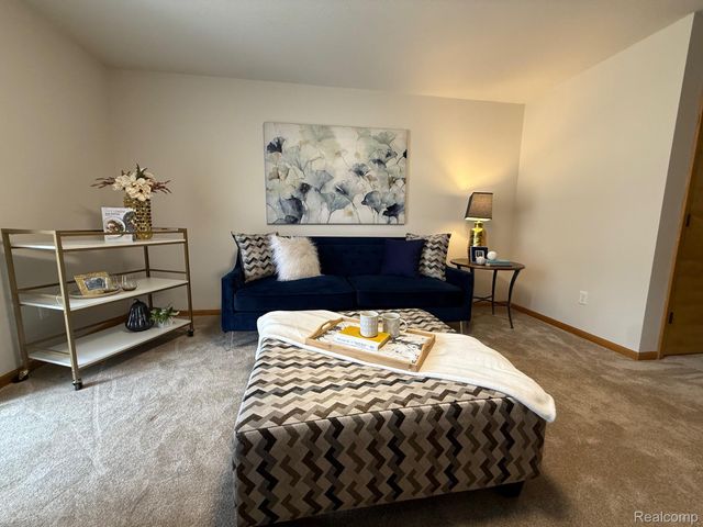 314 MARIGOLD Circle, Westland, MI 48185