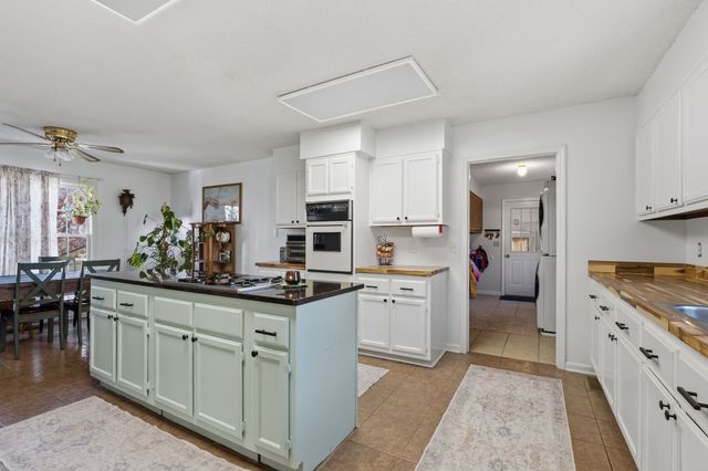 91 Whispering Oaks St, Summertown, TN 38483