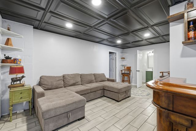 91 Whispering Oaks St, Summertown, TN 38483