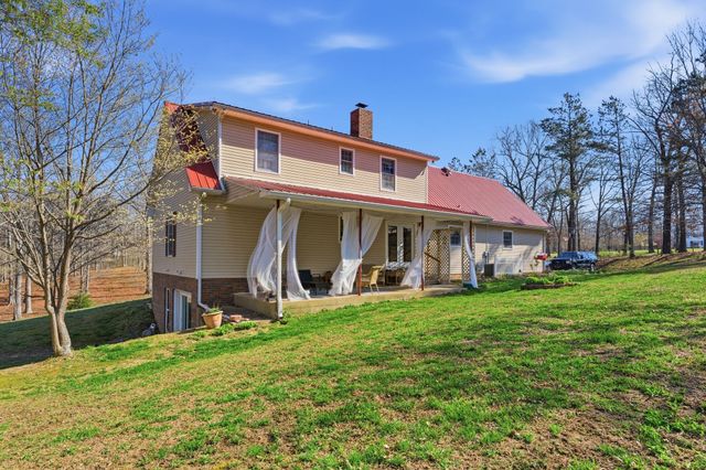 91 Whispering Oaks St, Summertown, TN 38483