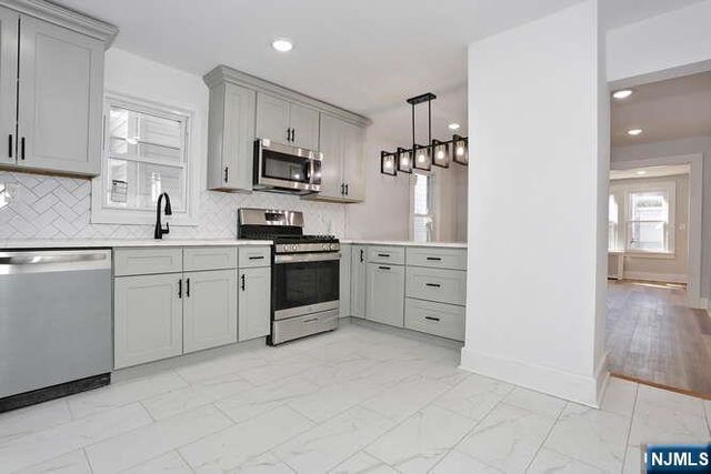 326 Ogden Street, Orange, NJ 07050