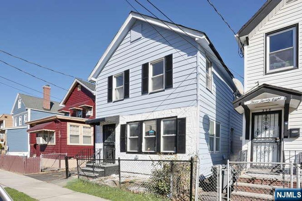 326 Ogden Street, Orange, NJ 07050