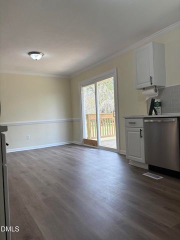 1433 Keswick Drive, Fayetteville, NC 28304