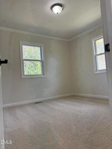 1433 Keswick Drive, Fayetteville, NC 28304