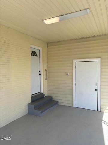 1433 Keswick Drive, Fayetteville, NC 28304