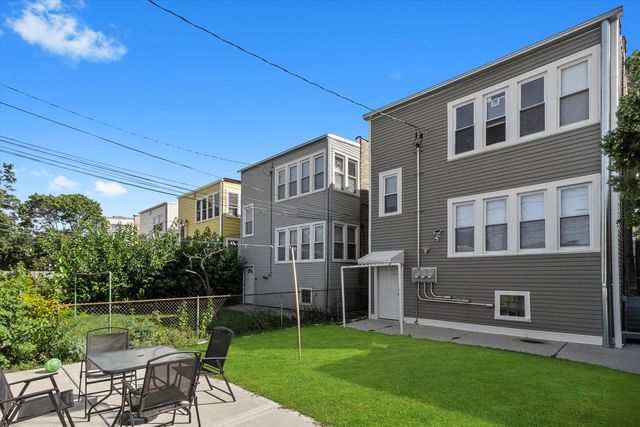 2246 N Leamington Avenue 1, Chicago, IL 60639