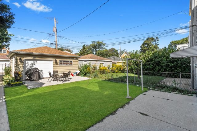 2246 N Leamington Avenue 1, Chicago, IL 60639