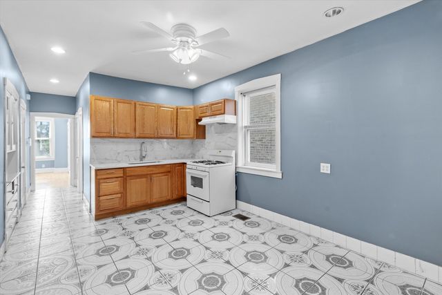 2246 N Leamington Avenue 1, Chicago, IL 60639