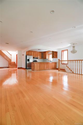 69-73 185th Street 2FL, Fresh Meadows, NY 11365