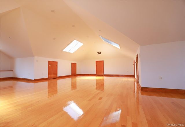 69-73 185th Street 2FL, Fresh Meadows, NY 11365