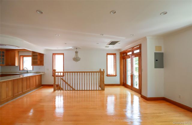 69-73 185th Street 2FL, Fresh Meadows, NY 11365