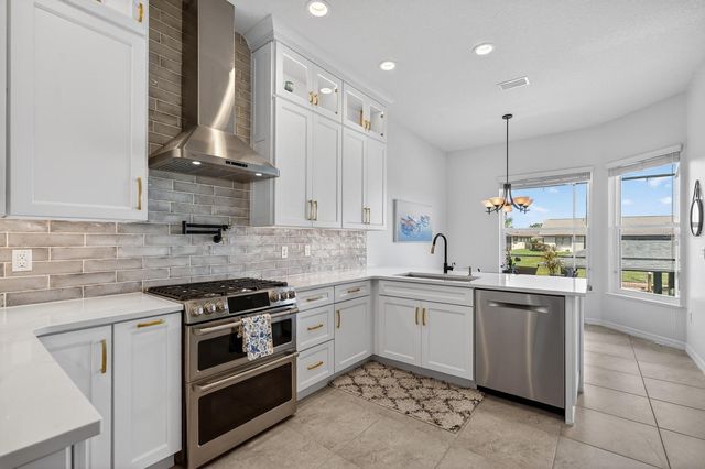 11 COTTONTON COURT, Palm Coast, FL 32137