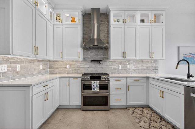 11 COTTONTON COURT, Palm Coast, FL 32137