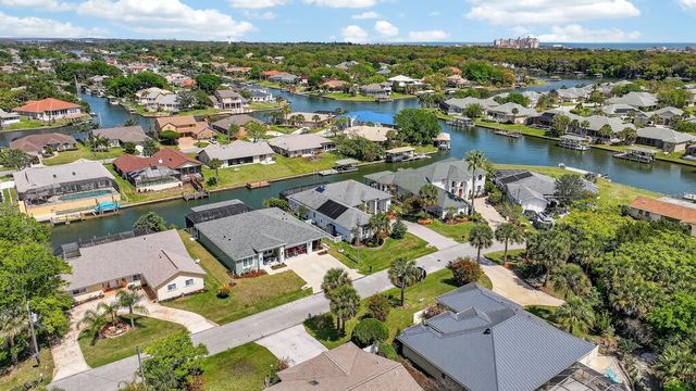 11 COTTONTON COURT, Palm Coast, FL 32137