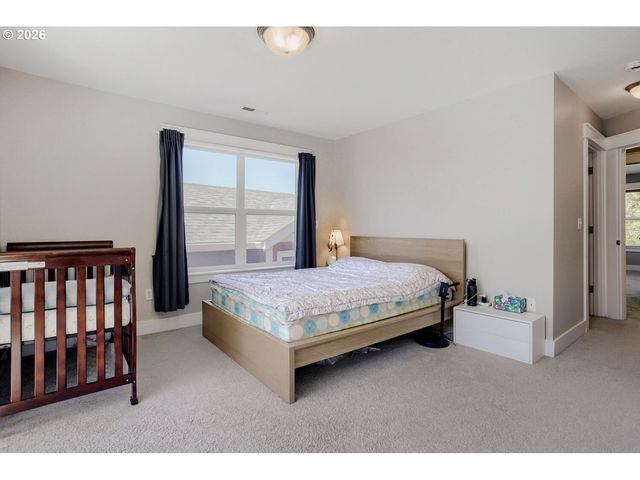 5117 Sw SHATTUCK Rd, Portland, OR 97221