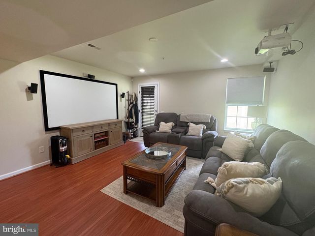 38 CLEMENT CT, Downingtown, PA 19335