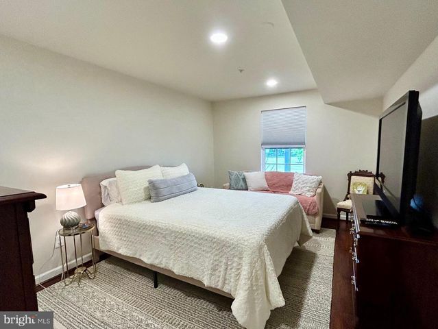 38 CLEMENT CT, Downingtown, PA 19335