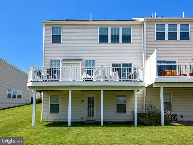 38 CLEMENT CT, Downingtown, PA 19335