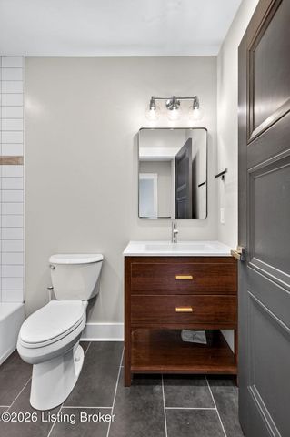 914 Ash St, Louisville, KY 40217