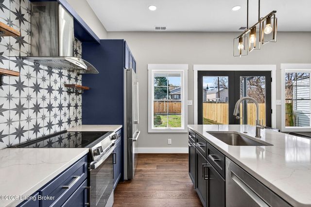 914 Ash St, Louisville, KY 40217