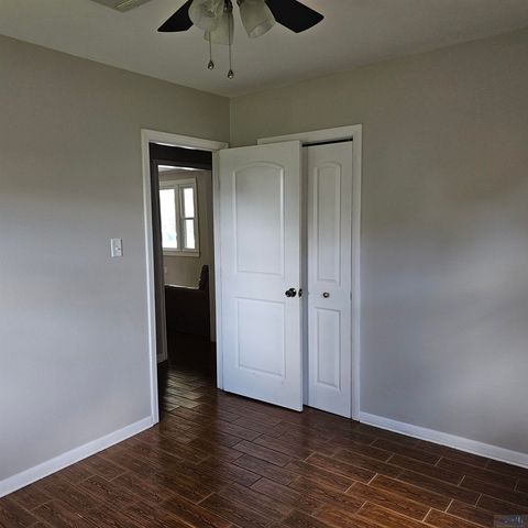 406 Dauphine St, Houma, LA 70360