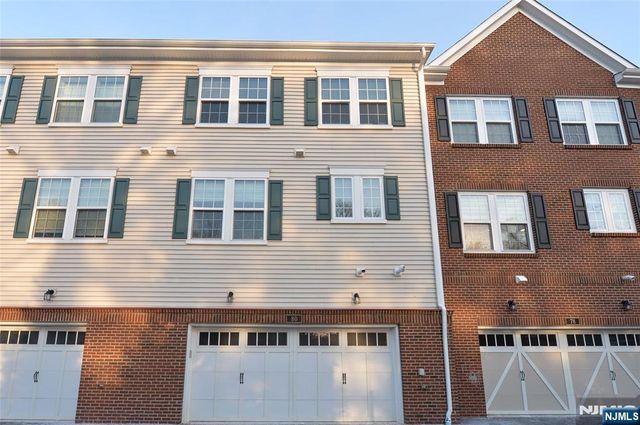 80 Landmark Lane, Fair Lawn, NJ 07410