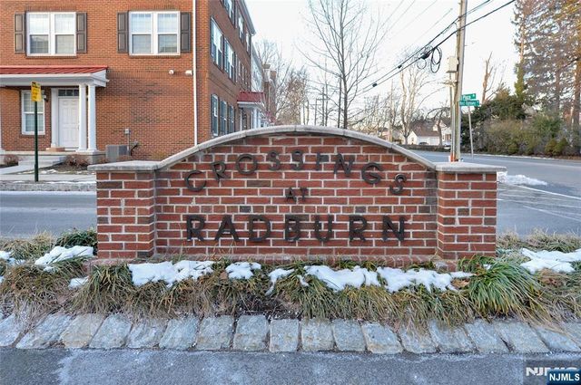 80 Landmark Lane, Fair Lawn, NJ 07410