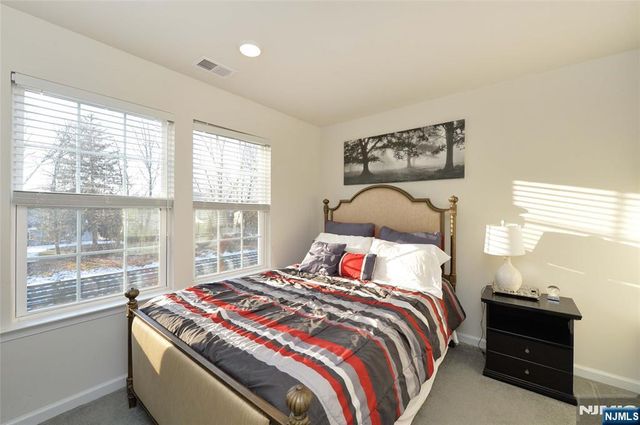 80 Landmark Lane, Fair Lawn, NJ 07410