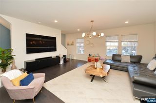 80 Landmark Lane, Fair Lawn, NJ 07410