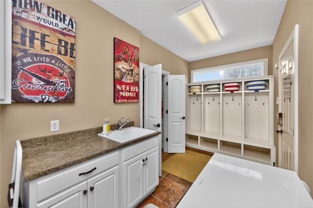 295 Hampton Place, Xenia Twp, OH 45385