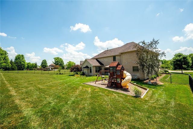 295 Hampton Place, Xenia Twp, OH 45385