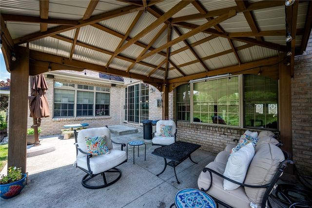 295 Hampton Place, Xenia Twp, OH 45385