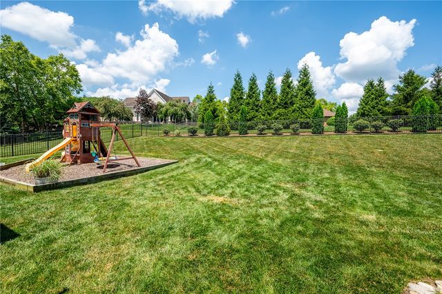 295 Hampton Place, Xenia Twp, OH 45385