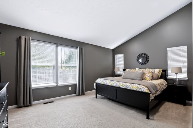 6517 Sussex Drive, Zionsville, IN 46077