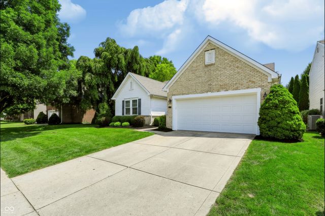 6517 Sussex Drive, Zionsville, IN 46077