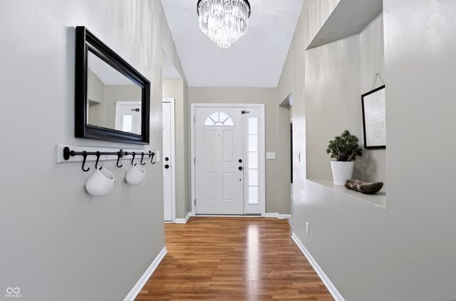 6517 Sussex Drive, Zionsville, IN 46077