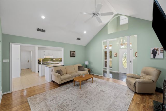 271 VZ County Road 4107, Canton, TX 75103