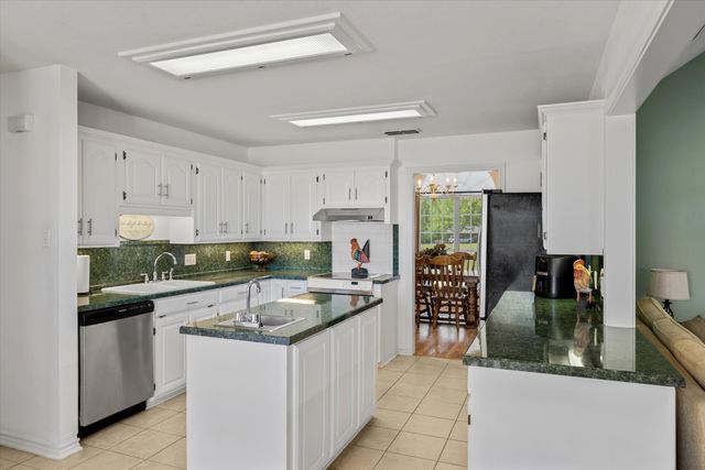 271 VZ County Road 4107, Canton, TX 75103