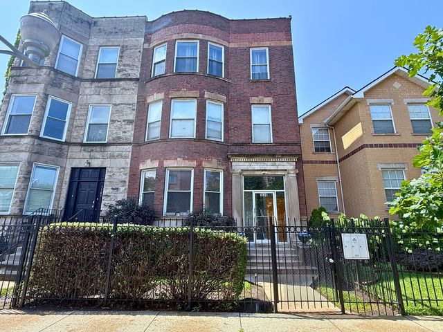 3536 S Prairie Avenue 1, Chicago, IL 60653