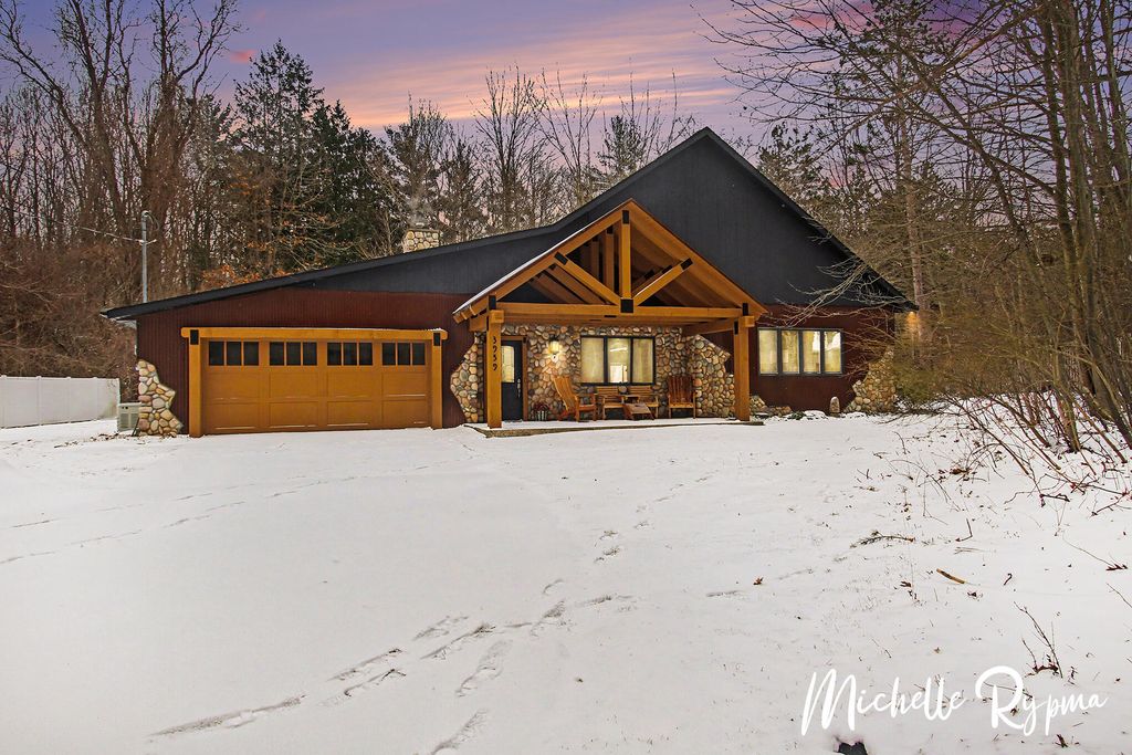 3959 64th Street, Laketown Twp, MI 49423