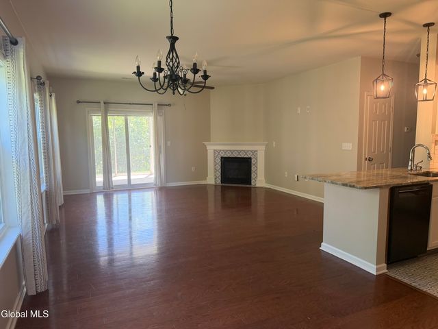 23 Stacey Court, Colonie, NY 12047