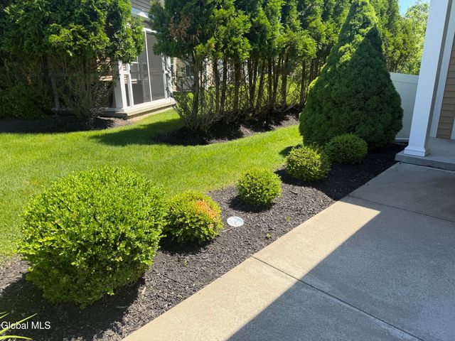 23 Stacey Court, Colonie, NY 12047