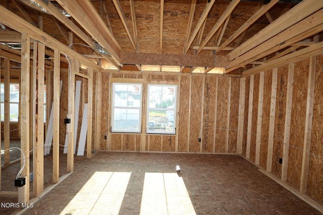 9203 Mile View Court, Sylvania, OH 43560