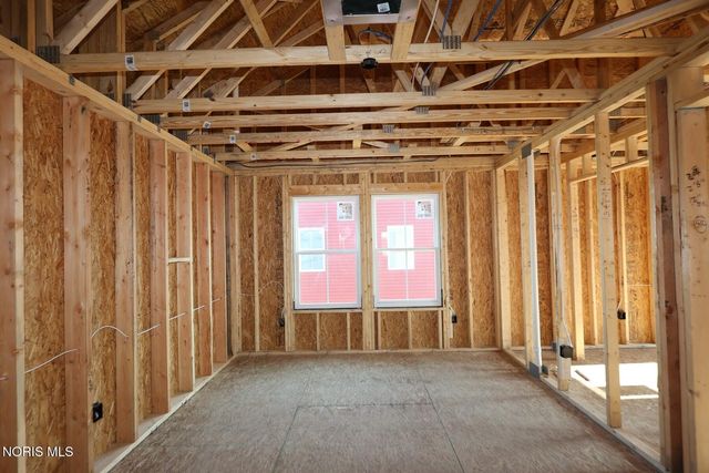 9203 Mile View Court, Sylvania, OH 43560