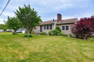 6 Ray Drive, Hooksett, NH 03106