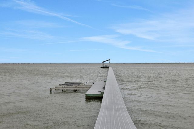 12000 Sportsman Road, Galveston, TX 77554