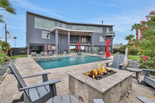 12000 Sportsman Road, Galveston, TX 77554